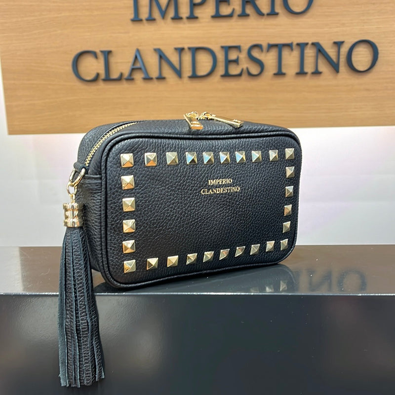 Bolso Wanda Tachas  Oro Piel  Negro